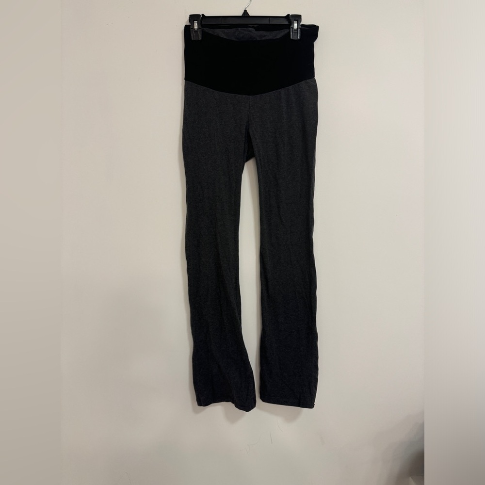 Motherhood maternity small yoga pants